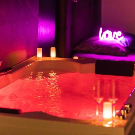 * Spa & Detente # Suite Privee # Tours # Netflix * Luaran gambar