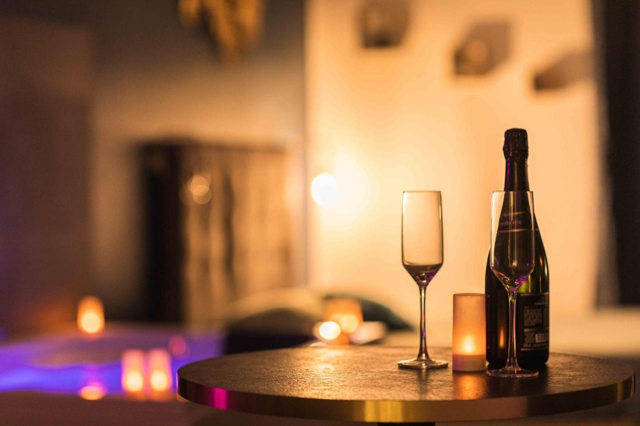 * Spa & Detente # Suite Privee # Tours # Netflix * Luaran gambar