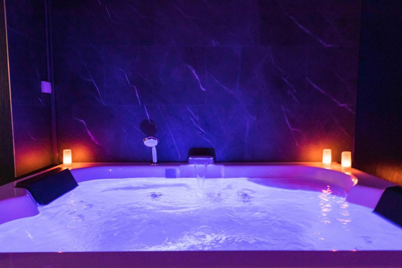 * Spa & Detente # Suite Privee # Tours # Netflix * Luaran gambar